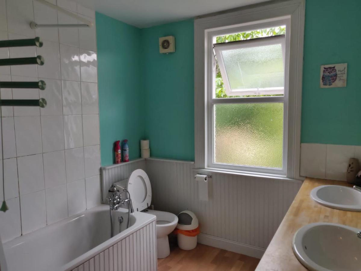 The Albany House Vacation Home Bath Bagian luar foto